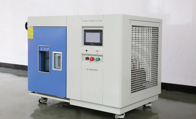 일정한 습도 챔버의 차이점 (벤치탑과 수직)