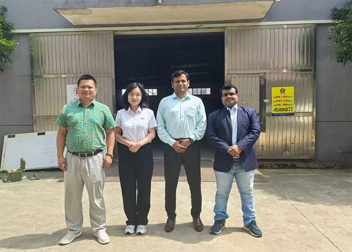 환경 회의소에서 Qualitek Labs까지 도보