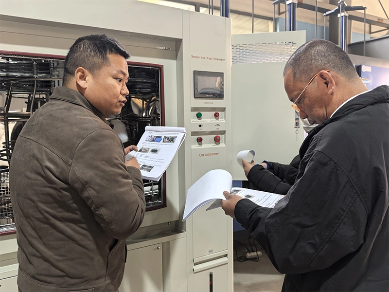 LIB XL-S-750 제논 테스트 챔버가 적합성 수락을 성공적으로 통과