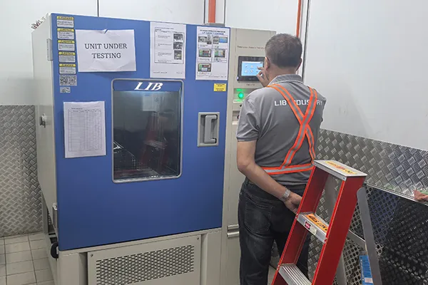 LIB 산업, 말레이시아와 싱가포르의 현장 수정으로 3 년 보증 조치