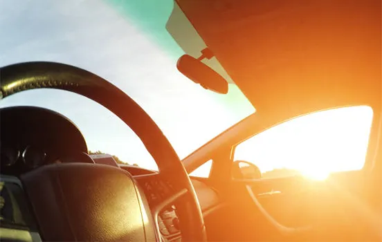 자동차 임베디드 시스템 용 제논 아크 챔버-ECU, 디지털 클러스터 및 차량 내 디스플레이를위한 UV 노화