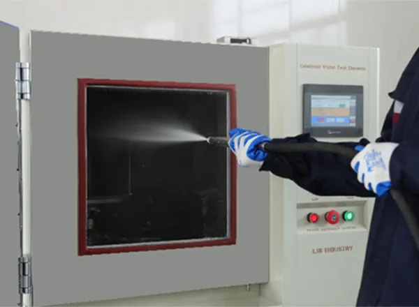 GMW16001 비 테스트 챔버: LIB 산업이 맞춤형 물 누출 솔루션을 제공 한 방법